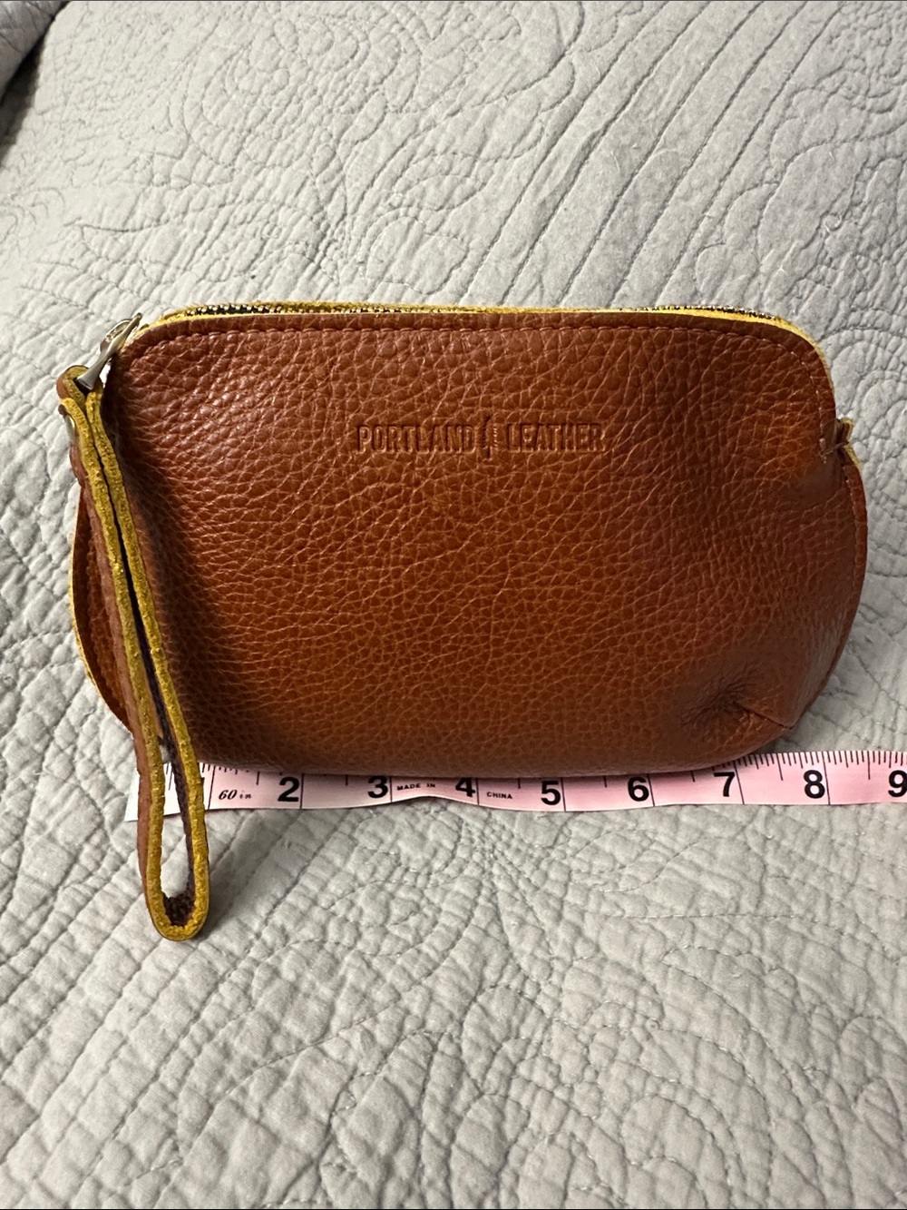 NWOT. Portland Leather Brown Leather Large Pinch Pouch Wristlet in Nutmeg